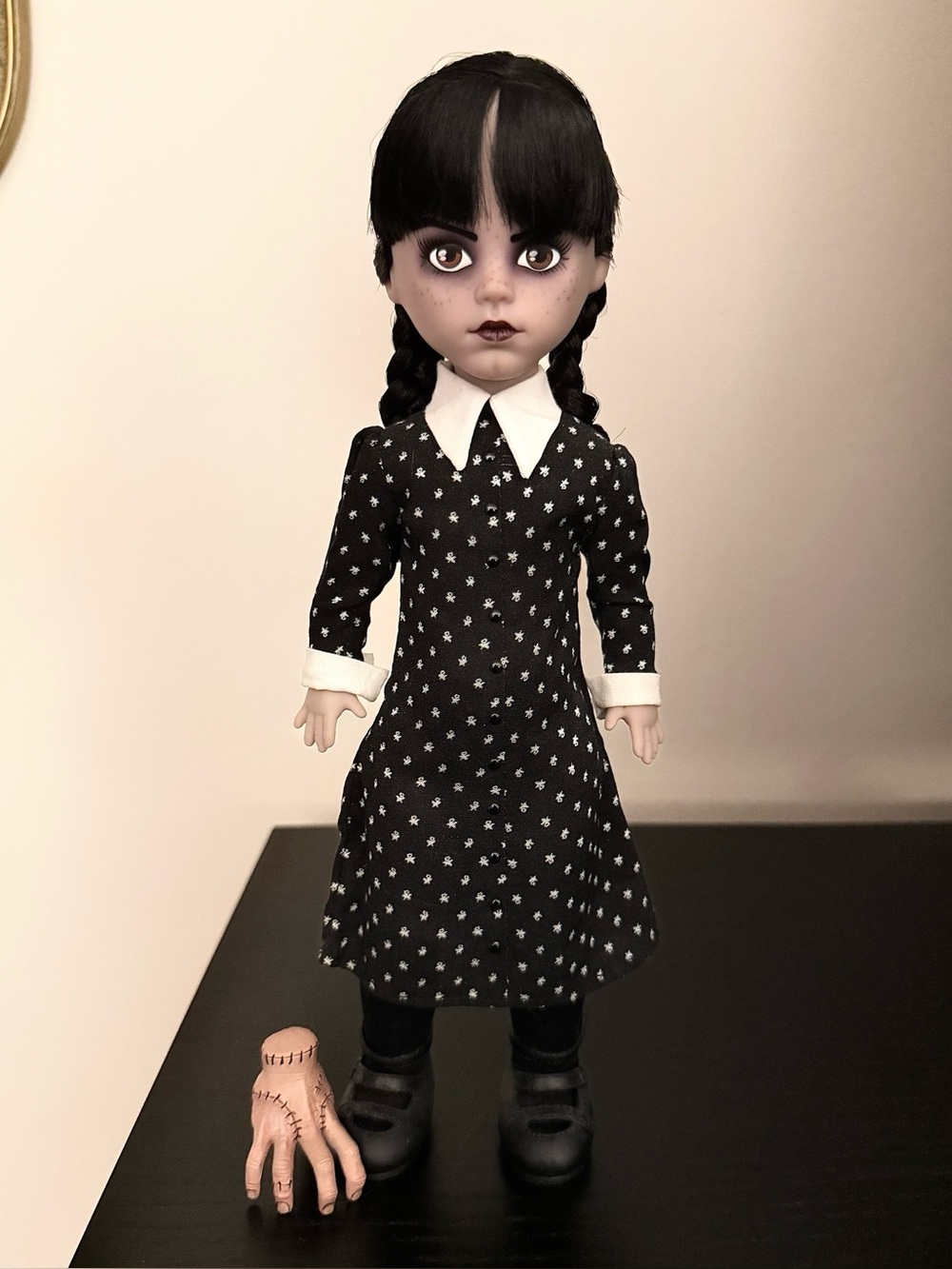Mezco Living Dead Dolls Presents "Wednesday Addams & Thing" (NO BOX)
